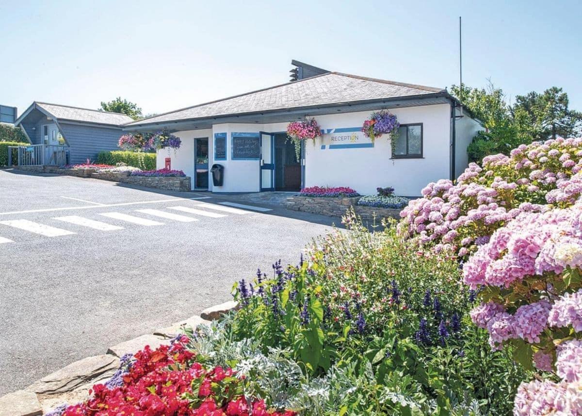 Trevornick Holiday Park Cubert Exterior photo